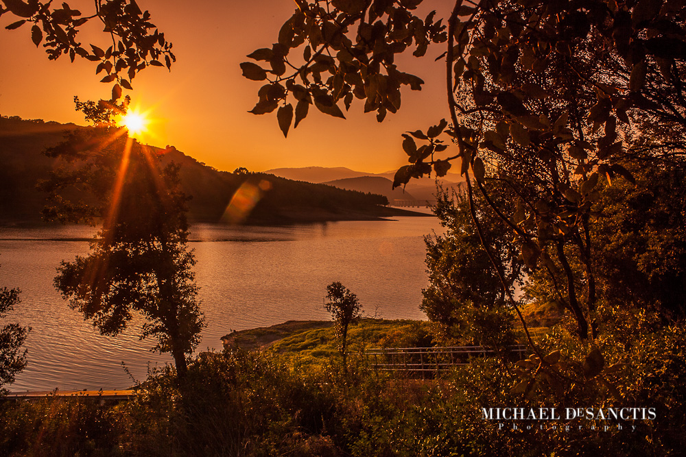Il respiro dorato del lago